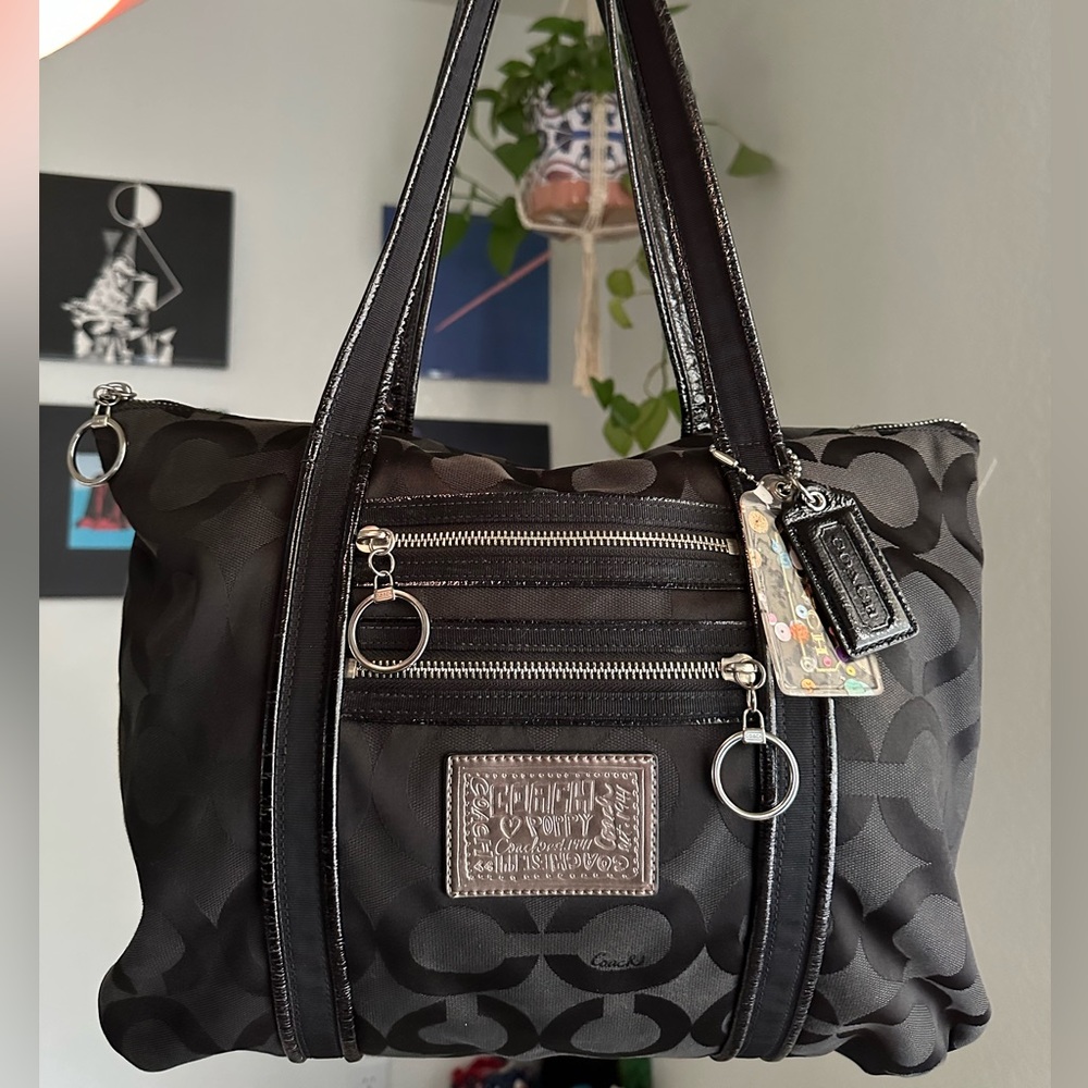 Black Coach Poppy Op Art Glam Tote 🩷